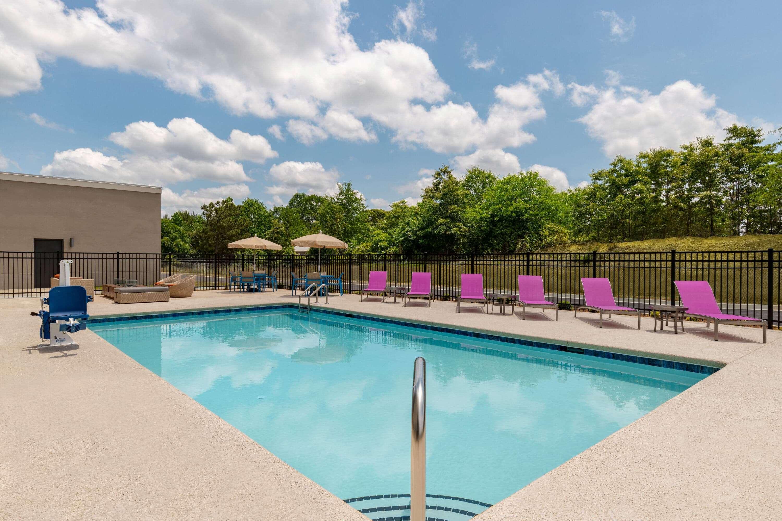 La Quinta Inn & Suites By Wyndham Braselton Bagian luar foto