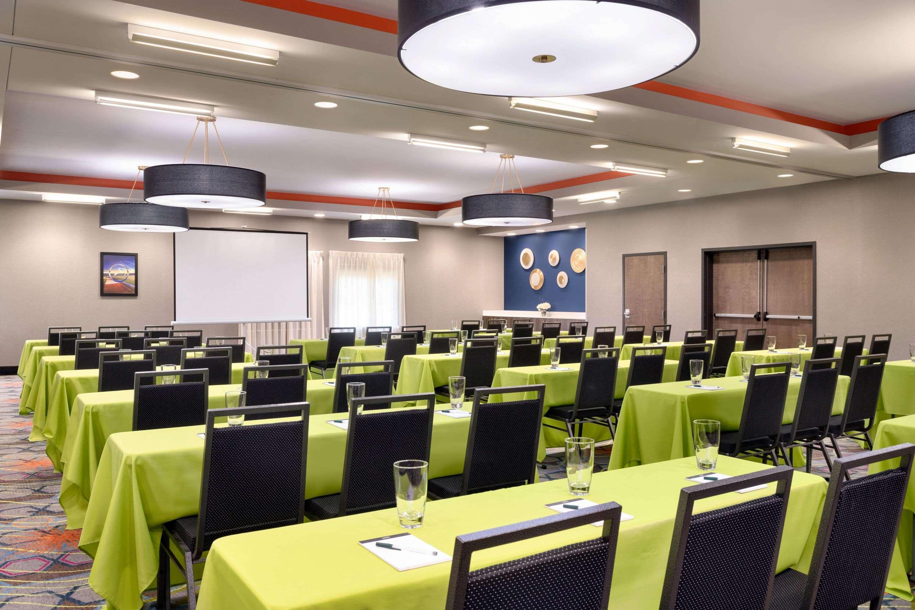 La Quinta Inn & Suites By Wyndham Braselton Bagian luar foto