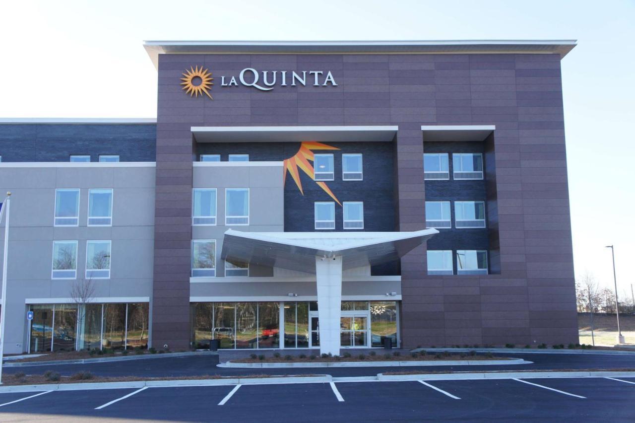 La Quinta Inn & Suites By Wyndham Braselton Bagian luar foto